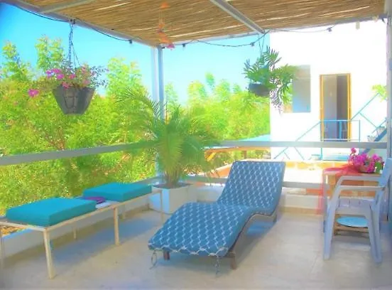 Hotel Hollyday Cabin Tierra Bomba